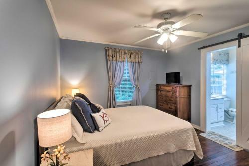 St Simons Island Cottage About 1 Block Walk To Beach!