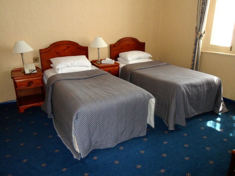 Three Queens Hotel