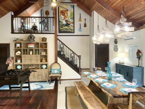 Gorgeous 5br Kailua Beachside Home - Sleeps 12 Home