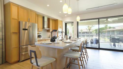 Maui Westside Presents - Luana Garden Villas 18c