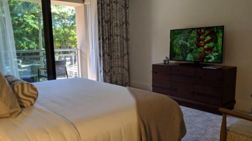 Maui Westside Presents - Luana Garden Villas 18c