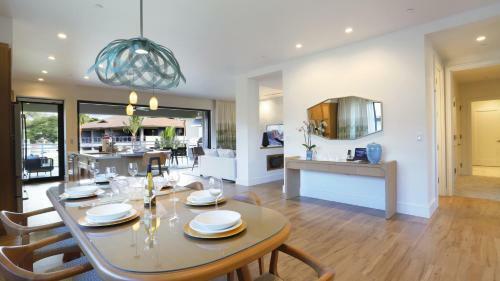 Maui Westside Presents - Luana Garden Villas 18c