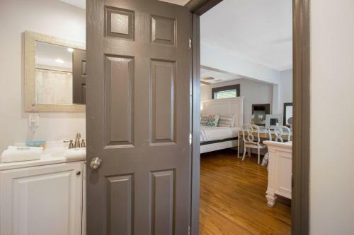 Sissy's Cottage