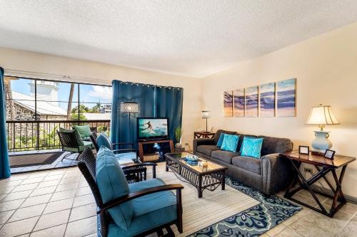 Kona Plaza 215