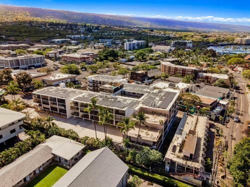 Kona Plaza#113