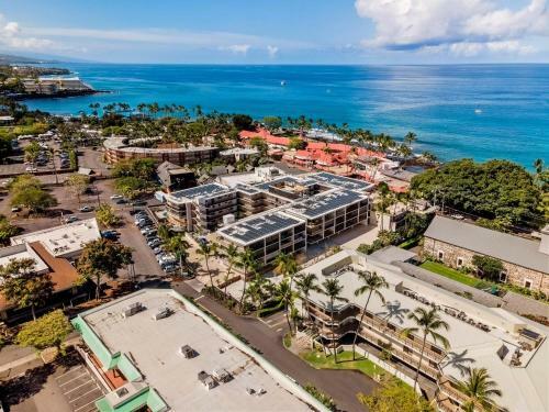 Kona Plaza#113