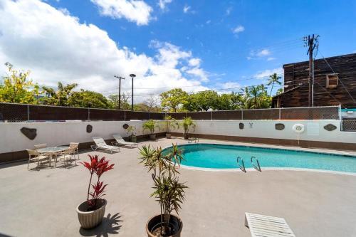Kona Plaza#113