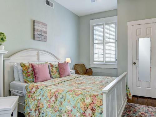 Apartamento One Bed Downtown Home With Heated Pool Access