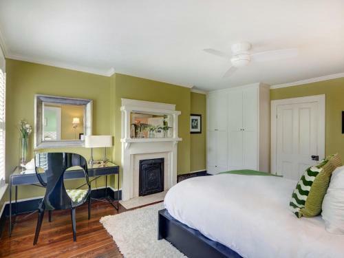 Gorgeous New Home On Monterey Square