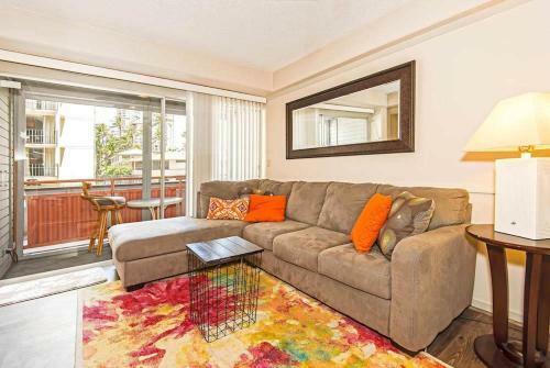 Waikiki Gem At The Hawaiian King