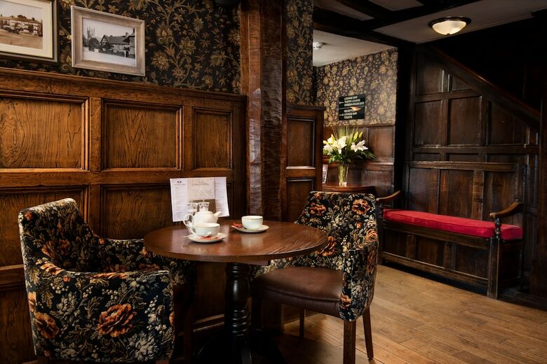 The Black Swan Hotel