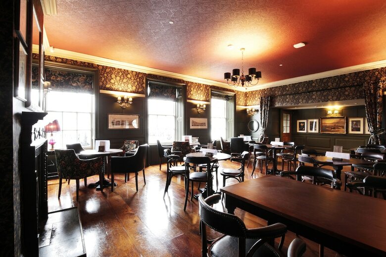 The Black Swan Hotel