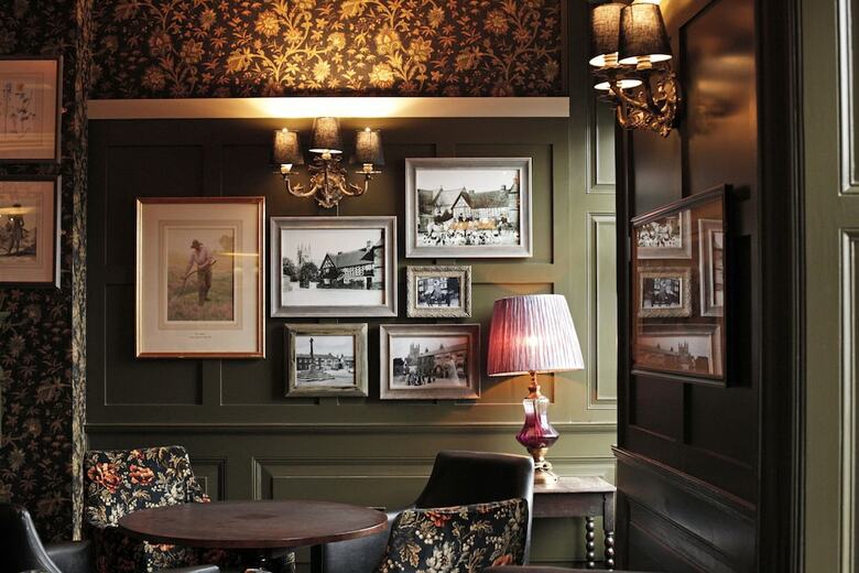 The Black Swan Hotel