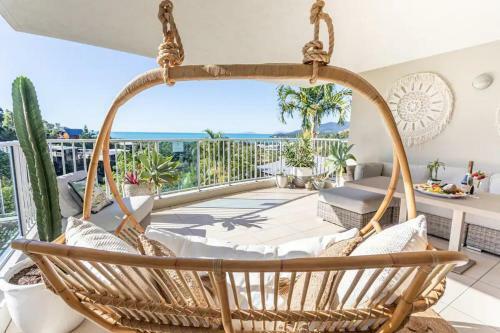 Whitsunday View Boho Apartment In Airlie Beach