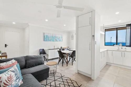 Bay Village - Shoal Bay Apartments