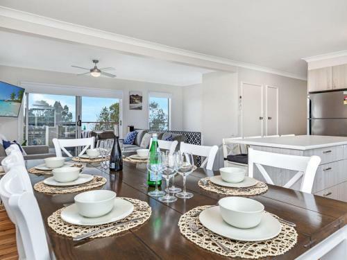 Villa Killara Gorgeous Ocean Views And Just Metres From The Sand