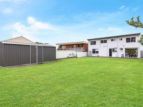 Villa Killara Gorgeous Ocean Views And Just Metres From The Sand