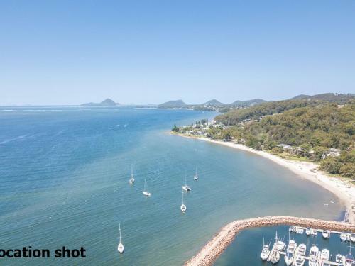 91 Sandy Point Road With Wifi Boat Parking And Air Con