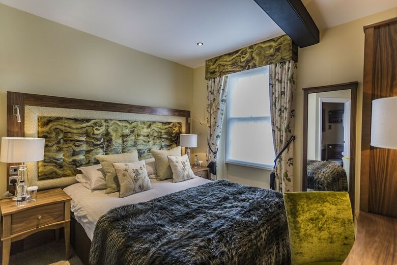 Hotel White Hart Royal
