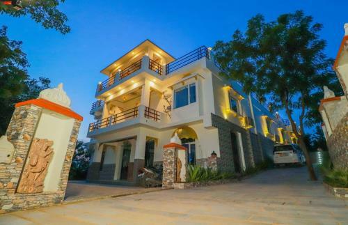 Hotel The Lavit Malhar Inn