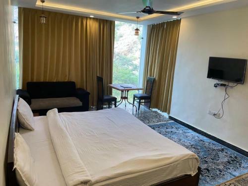 Hotel Badi Garh Palace Resort & Spa