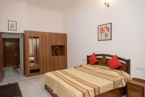 Dev Vijay -city Centre Boutique Homestay