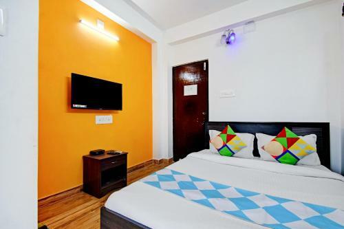 Hostal Oyo 80645 Rose Inn