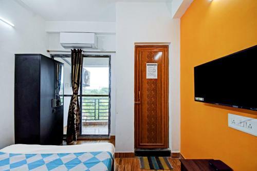 Hostal Oyo 80645 Rose Inn