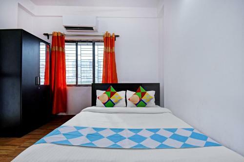 Hostal Oyo 80645 Rose Inn