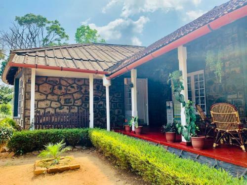 Tea Planters Bungalow