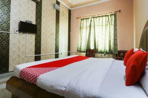 Oyo 61070 Hotel Krishna