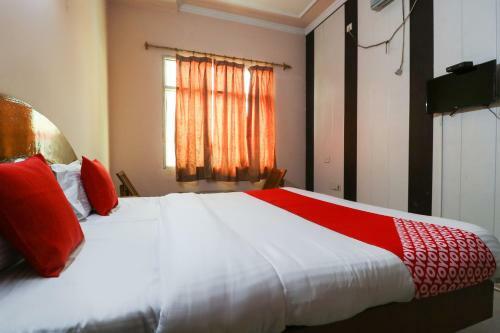 Oyo 61070 Hotel Krishna