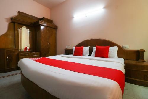 Oyo 61070 Hotel Krishna