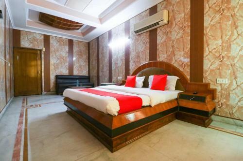 Oyo 61070 Hotel Krishna