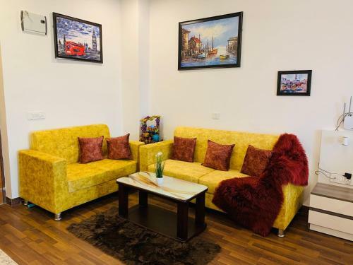 Apartamento The Tiger Square Near India Expo Mart