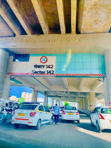 Apartamento The Millennial Square Near Indiaexpo Mart