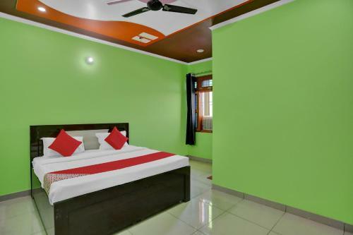 Oyo Flagship 83734 Hotel Jewar International