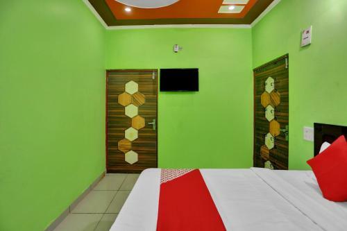 Oyo Flagship 83734 Hotel Jewar International