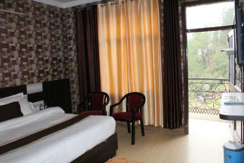 Hotel Parin Naddi Hills