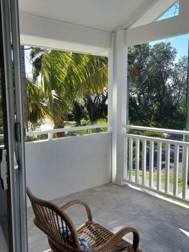 'shelly Beach Horizon' Coastal Beach House