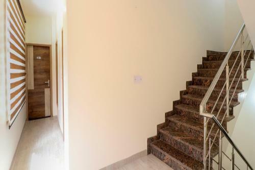 Oyo 75730 Hotel Happy Home