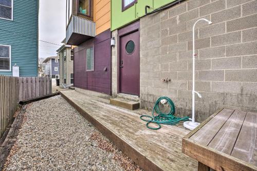 Eclectic Lake Michigan Abode With Loft And Grill!