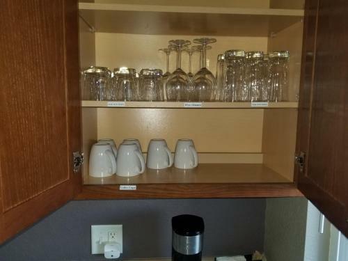 Villa Completebnb Presents Mkn1213n, Stunning 3br 2bath Townhouse