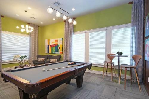 Apartamento Huge 1bdrm Family Friendly Long-term Stay Welcome