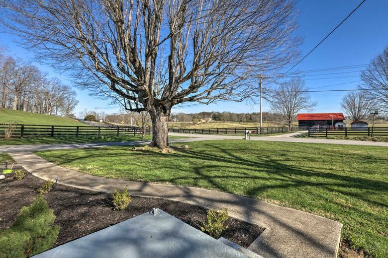 Charming East Bernstadt Home On 5 5-acre Farm