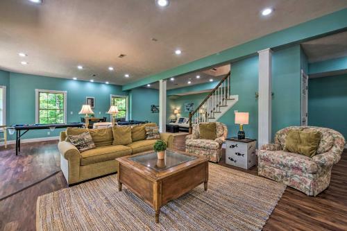 Luxe Lake Cumberland Retreat With Decks On 1 Acre!