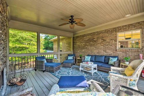 Luxe Lake Cumberland Retreat With Decks On 1 Acre!