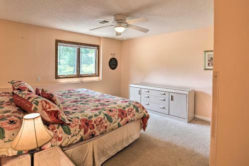 Lake Cumberland Home With Deck And Water Access!