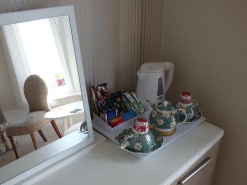 Hostal Douglas Park Guest House