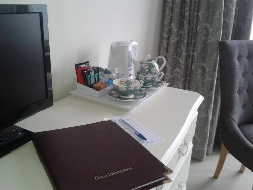Hostal Douglas Park Guest House